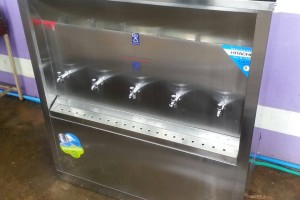 ผลงานการติดตั้ง เครื่องทำน้ำเย็น ตู้ทำน้ำเย็น ยี่ห้อ MaxCool ณ. โรงเรียนบ้านโป่งแยง
